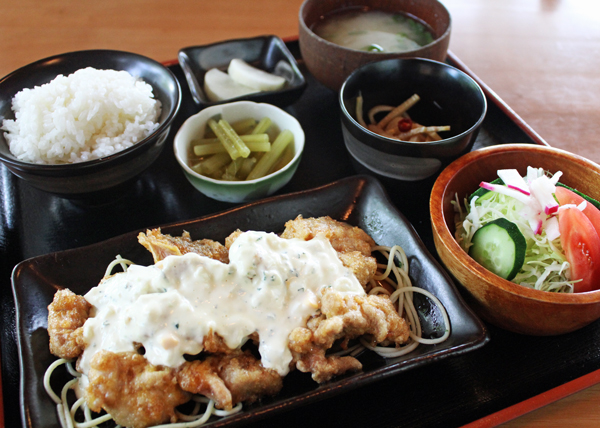 菩提樹　チキン南蛮