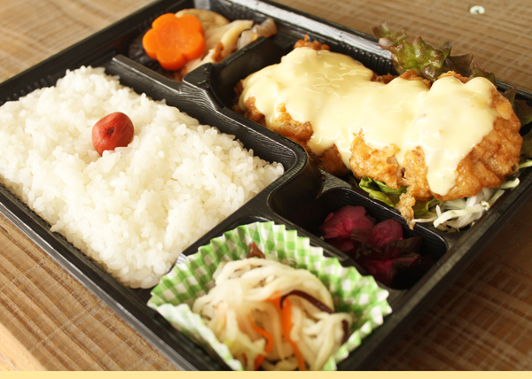 手作り弁当　マロ　チキン南蛮弁当